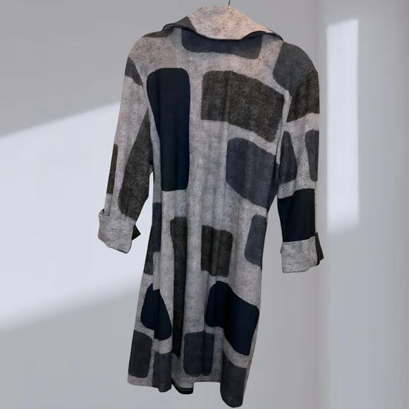 Papillon Geo Print Cowl Neck Tunic Top – Gray/Blue (Women’s XXL) - Picture 3 of 3